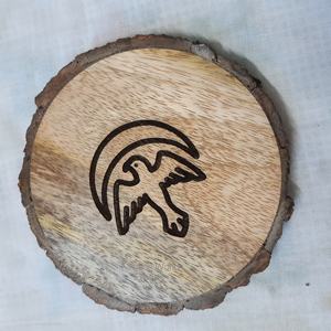 Posavasos de madera de pájaro rústico, posavasos para taza de café de granja, posavasos de corteza de árbol, posavasos teñido hecho a mano, decoración de mesa y accesorios - Product Image 1