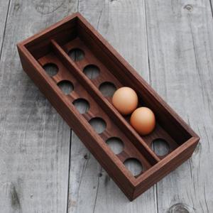 Expositor de huevos de madera de excelente calidad para encimera de cocina, soporte para huevos para almacenamiento en el hogar, disponible para la venta. - Product Image 6
