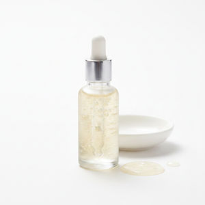 Suero Facial Orgánico Antienvejecimiento y Blanqueador con Rosa, Aloe Vera y Ácido Hialurónico |   OEM ODM Marca Privada Suministro al por Mayor Exportación - Product Image 1