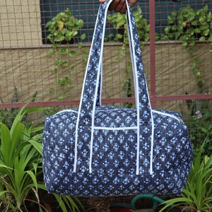 Bolsa de Lona Casual Grande de Algodón para Mujer, Ecológica, Ligera y Duradera, para Viajes y Actividades al Aire Libre, Diseño Artesanal para Fin de Semana - Product Image 1