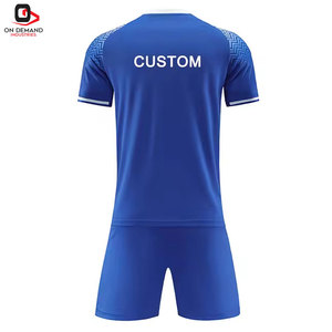 Ensemble de maillot et short de football pour hommes, durable, confortable, respirant, élégant, coupe ajustée, qualité supérieure, 100% polyester - Product Image 2