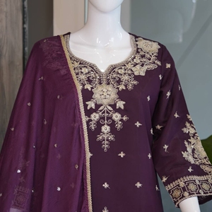 Conjunto de Kurta y Palazzo de Seda Romana Bordada con Lentejuelas y Dupatta Nazmeen para Mujer, Ropa Étnica Festiva - Product Image 6