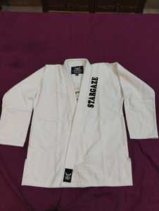 Kimono de BJJ Stargaze Blanc 100% Coton Coupe Classique Unisexe Adulte Respirant Vêtement d'Arts Martiaux Prix Abordable Vente en Gros OEM - Product Image 1