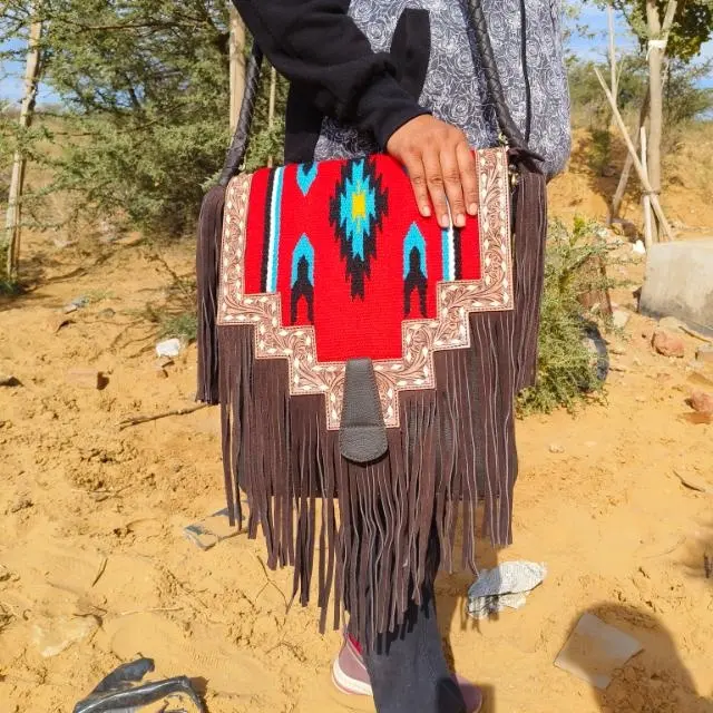 Mới phong cách phương Tây saddled Chăn túi xách thực sự thủ công Aztec đa màu sắc Dụng cụ Da dây đeo đính cườm tua Crossbody Túi