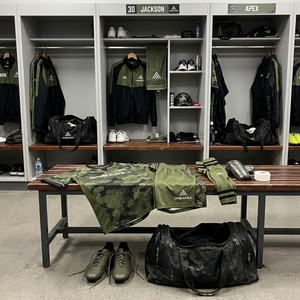 <b>Men's</b> Green <b>Camo</b> Soccer Uniform Set Custom Football Jersey <b>Shorts</b> Breathable Mesh Teamwear Wholesale Supplier - Product Image 4