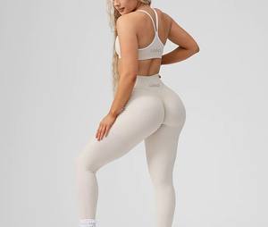 Pantalones de yoga de cintura alta para mujer, sin costuras, de spandex/nylon acanalado, para gimnasio, entrenamiento, fitness, levantamiento de glúteos, venta al por mayor - Product Image 1