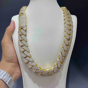 Cadena Cubana de Moissanita Premium, Chapada en Oro sobre Plata 925, 20 mm de Ancho, Claridad VVS-VS, Estilo Moderno - Product Image 6