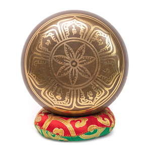 Ensemble de bols chantants tibétains faits à la main avec quatre Buddhas Dhyani en relief, en laiton, pour la guérison sonore - Product Image 2