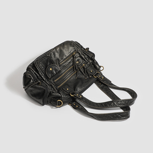 Sac bandoulière messager rétro grande capacité en cuir PU style vintage délavé pour femme, idéal pour les motardes - Product Image 3