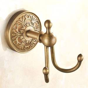 Porte-manteau mural moderne en laiton massif, fait main, design haut de gamme, pour rangement - Product Image 2