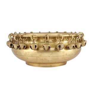 Cuenco Urli de Latón Hecho a Mano, Campana Decorativa Colgante para Decoración del Hogar, Pooja, Festivales, Centro de Mesa para Bodas, Venta al por Mayor - Product Image 1