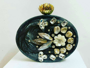 Résine noire et pierres multicolores utilisées dans les sacs à main et les pochettes pour femmes, usage quotidien, taille personnalisable, fabrication artisanale par MULTI CRAFT - Product Image 2