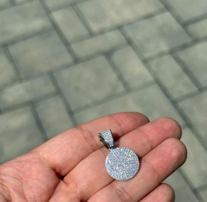 จี้เพชรโมอิสซาไนต์ทรงกลมสวยงาม เงินแท้ 925 จี้แบบกำหนดเองและเครื่องประดับเพชรอื่นๆ - Product Image 1