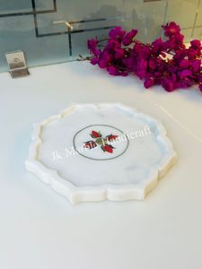 Plato de Mármol y Latón Real Hecho a Mano, Diseño Floral de Alta Calidad, Decoración Estética para el Hogar y Hoteles - Product Image 2