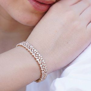 Bracelet large en argent sterling avec diamant de laboratoire taille marquise classique de luxe, éclat audacieux, idéal pour un cadeau élégant pour mariage ou fête - Product Image 5