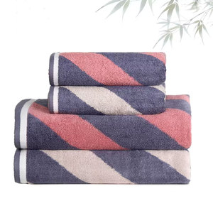 Ensemble de serviettes rafraîchissantes en tissu éponge de coton de bambou écologique, antimicrobiennes et à séchage rapide, multicolores et rayées, pour le bain, le visage et le sport - Product Image 3