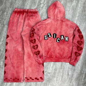 Ensemble survêtement 2 pièces rose Y2K délavé avec sweat à capuche zippé et pantalon de survêtement imprimé cœur effet usé - Product Image 5