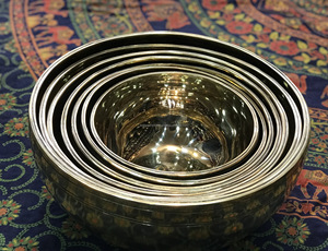 Hot Bán Rắn Brass Spritual Cầu Nguyện Cụ Bảy Chakra Hát Bát Đặt Cho Yoga Thiền Định Và Âm Thanh Chữa Bệnh - Product Image 6