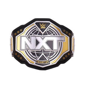 Cinturón de Campeonato de Lucha Libre NXT WWE de Cuero Negro y Placas Blancas Doradas - Product Image 2