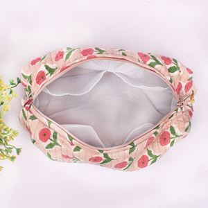 Ensemble de trousses souples matelassées en coton imprimé, écologiques et faites à la main, pliables, unisexe, pour maquillage et accessoires, sac de toilette portable grande capacité - Product Image 5