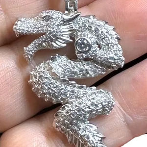 925 Stealing Sliver Dragon Pendentif Moissanite Diamant pendentif Bold Statement bijoux - Product Image 1