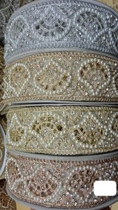 Ruban de dentelle brodé perlé, bordure florale à sequins or et argent, soluble dans l'eau, pour robe de mariée, sari, lehenga, chaussures, sacs - Product Image 2