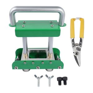 Utensile per la lavorazione della lamiera con cesoie per la piegatura di lamiere in acciaio, alluminio e rame - Product Image 3