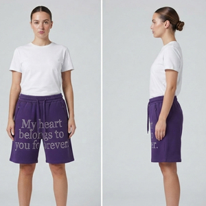Pantalones cortos de chándal de felpa para mujer con pedrería, cintura con cordón, letras de pedrería y ajuste holgado, estilo casual - Product Image 4
