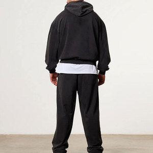 ชุดวอร์มพรีเมียม 2 ชิ้น เสื้อฮู้ดซิปและกางเกงจ็อกเกอร์ แบบสั่งทำพิเศษสำหรับผู้ชาย ชุดกีฬาสำหรับวิ่งออกกำลังกาย ระบายอากาศได้ดีเยี่ยมเพื่อประสิทธิภาพสูงสุด - Product Image 2