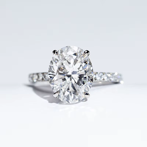Women's White Gold Oval Cut Diamond Engagement <b>Ring</b> With Side Diamonds Classic Style IGI Certified - Product Image 4