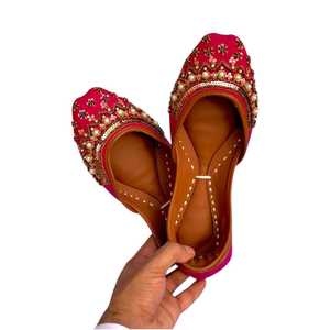 9. Premium Handmade Khussa Women Pumps Embroidered Traditional Pakistani Flats Comfortable Bridal Fashion Shoes OEM ODM - Product Image 1