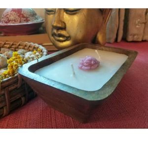 เทียนหอมทรงยาวสีขาวมินิมอล ตกแต่งด้วยไม้ธรรมชาติ สำหรับตกแต่งโต๊ะสไตล์โมเดิร์นรัสติก - Product Image 3
