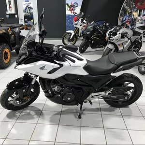 Nouvelle Moto d'Aventure NC750X DCT 2026 Propre et Élégante - Product Image 1