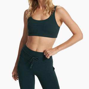 Soutien-gorge de sport pour femme en promotion – Haute qualité, extensible dans 4 directions, respirant, écologique, élasticité moyenne, XS personnalisable à l'avant - Product Image 1
