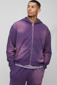 Ensemble de survêtement personnalisé avec logo imprimé, coupe oversize, effet délavé, respirant et écoresponsable, comprenant un sweat à capuche zippé et un pantalon cargo jogger - Product Image 2
