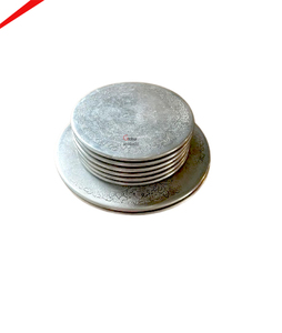 Posavasos decorativos de metal con aspecto antiguo y diseño artesanal para eventos especiales, uso doméstico y bares de alta gama. - Product Image 1