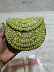 Pochette de soirée de luxe bohème style indien en métal, faite à la main pour femme, avec cadre en perles, étanche, artisanale - Product Image 4