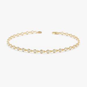 Bracelet tennis de luxe pour femme en or jaune serti de diamants de laboratoire taille brillant rond - Product Image 1