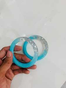 MN Exports Resin <b>Bangles</b> with <b>Silver</b> Flower Pattern Round Fashion Women's <b>Bracelets</b> for Gift - Product Image 4