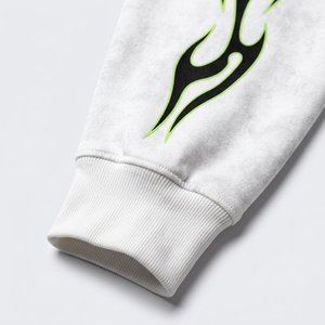 Ensemble de survêtement blanc à capuche pour homme avec imprimé flamme noir et vert, manches longues, short et sweat-shirt streetwear, tenue d'été - Product Image 3