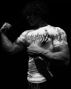 T-shirt de compression à manches courtes respirant et à séchage rapide pour hommes, idéal pour la gym, le fitness, le sport, l'entraînement athlétique - Product Image 5