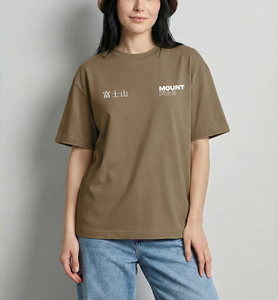 T-shirt pour femme en coton 100% personnalisé avec impression graphique OEM, qualité supérieure, épaules tombantes, coupe ample, épaisseur 240 GSM, multicolores - Product Image 4