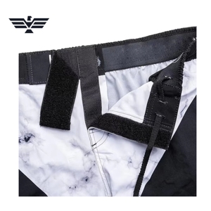 Pantalones de Grappling BJJ No-Gi Personalizados en Morado y Negro con Patrón de Letras, Cintura Elástica Media, Transpirables, Unisex, Premium, 100% Poliéster, para MMA - Product Image 6