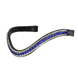 Diadema de cuero curvada negra personalizada con 3 filas de cristales transparentes azules y blancos, diamantes de imitación brillantes y adornos de diamantes. - Product Image 1