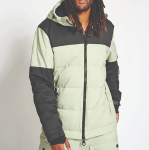 Combinaison de ski d'hiver personnalisée pour femme, idéale pour le ski, le snowboard et la motoneige - Product Image 6