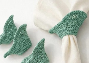 Anneaux de serviette en crochet faits à la main, design architectural, couleur vert sauge - Product Image 2