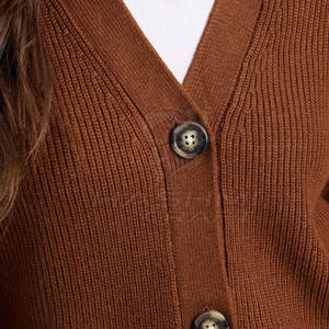 Cárdigan para mujer, prendas de punto suaves y cómodas, diseñadas para uso diario informal, estilo de oficina y moda de temporada - Product Image 6