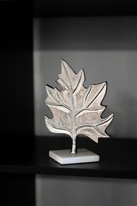 Centro de mesa de metal artesanal de lujo para decoración de interiores, regalos y una elegante presentación. - Product Image 4