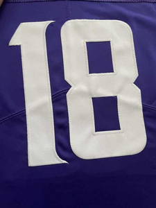 Maillot de football américain sur mesure de qualité supérieure, 100 % polyester, avec logos brodés personnalisés - Product Image 6