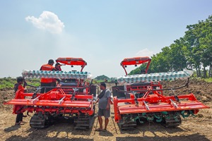รถแทรกเตอร์ตีนตะขาบ HOGICO HG80VN Turbo 80 แรงม้า แบบ 3-in-1 อเนกประสงค์  พร้อมรางยาง สำหรับงานเกษตร ประสิทธิภาพสูง สำหรับงานหนัก - Product Image 3